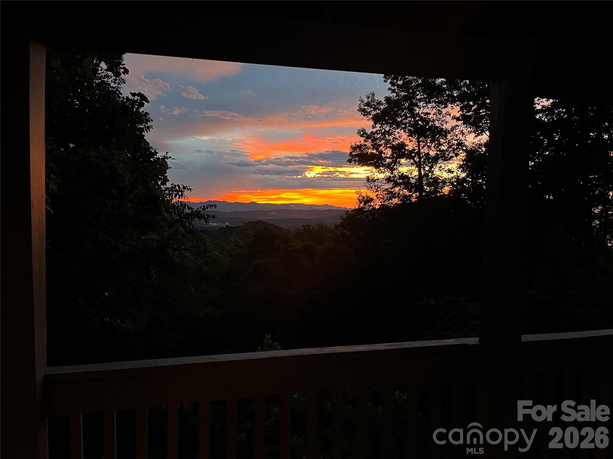 Pinnacle Mountain - Residential