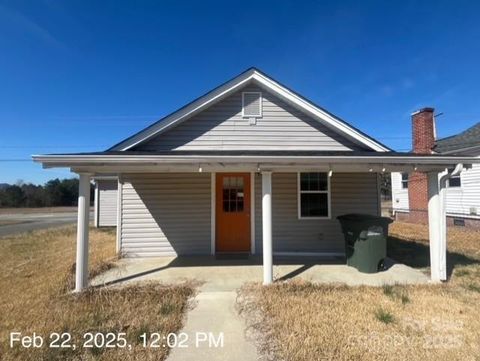 Photo of 910 Linwood Road, Gastonia, NC 28052 (MLS # 4239143)