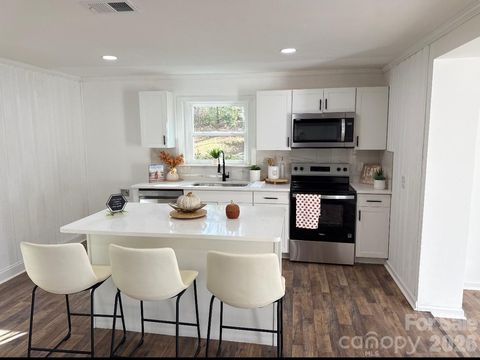 123 Riverside Drive Mount Holly NC 28120