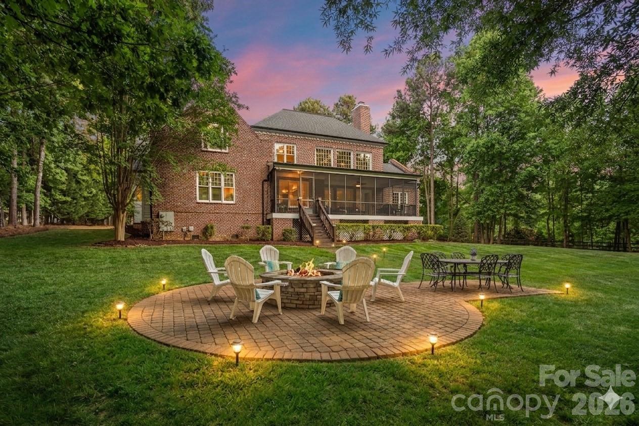 121 Willow Bend Court