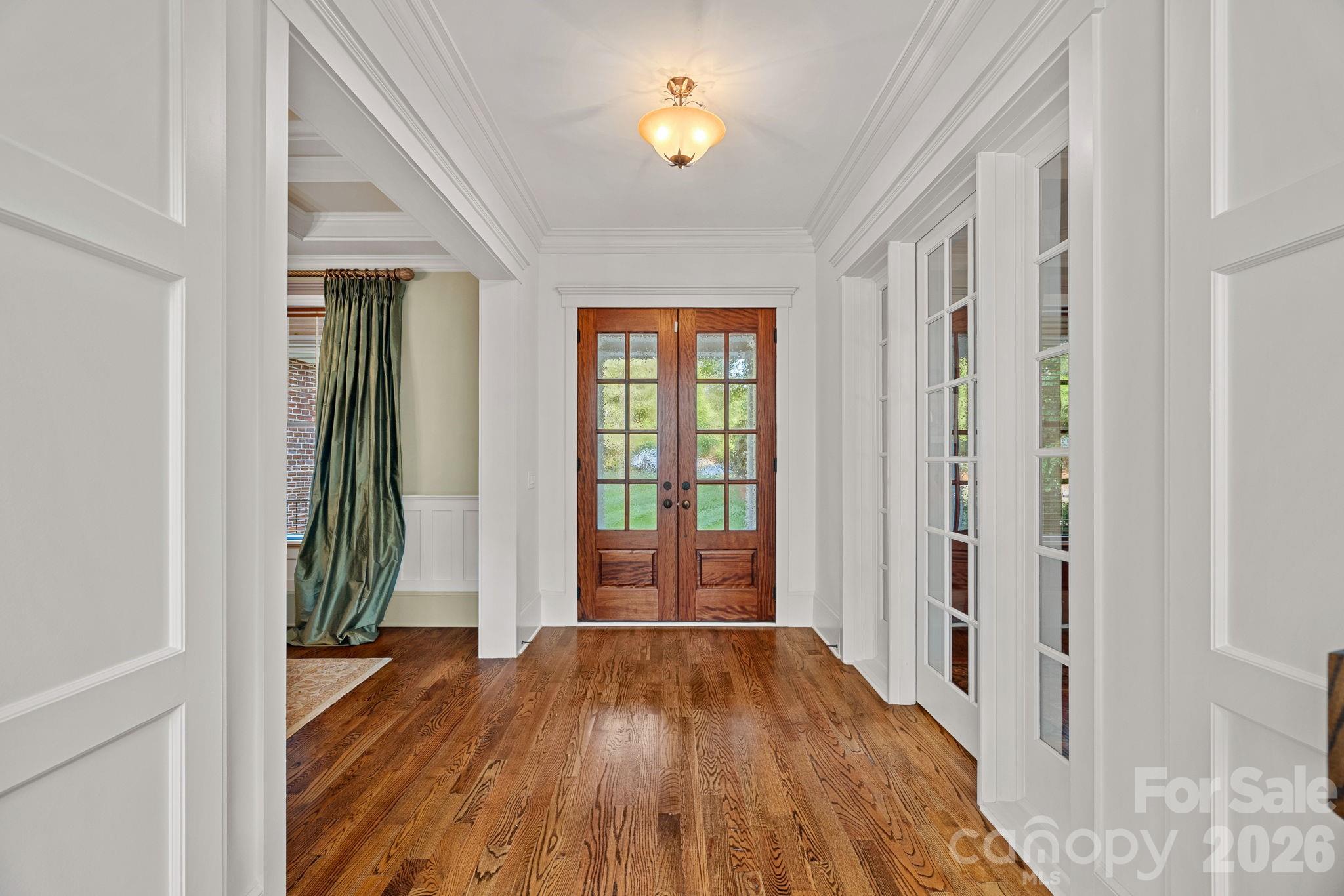 121 Willow Bend Court