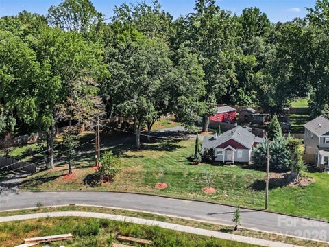 Photo of 3009 New Pineola Road, Charlotte, NC 28208 (MLS # 4430452)