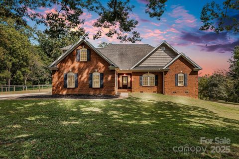 280 Pete Foster Road Mocksville NC 27028