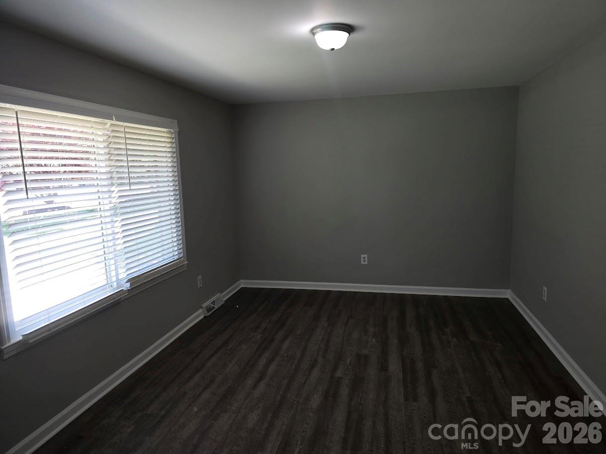 1708 Caromar Place NW