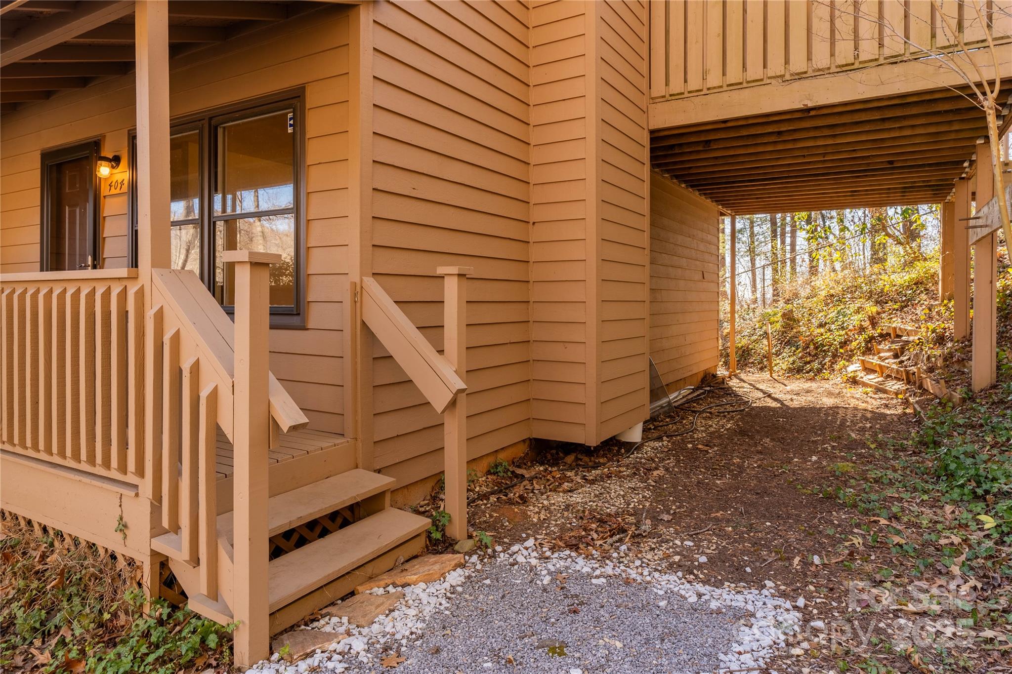 404 Buck Cove Terrace