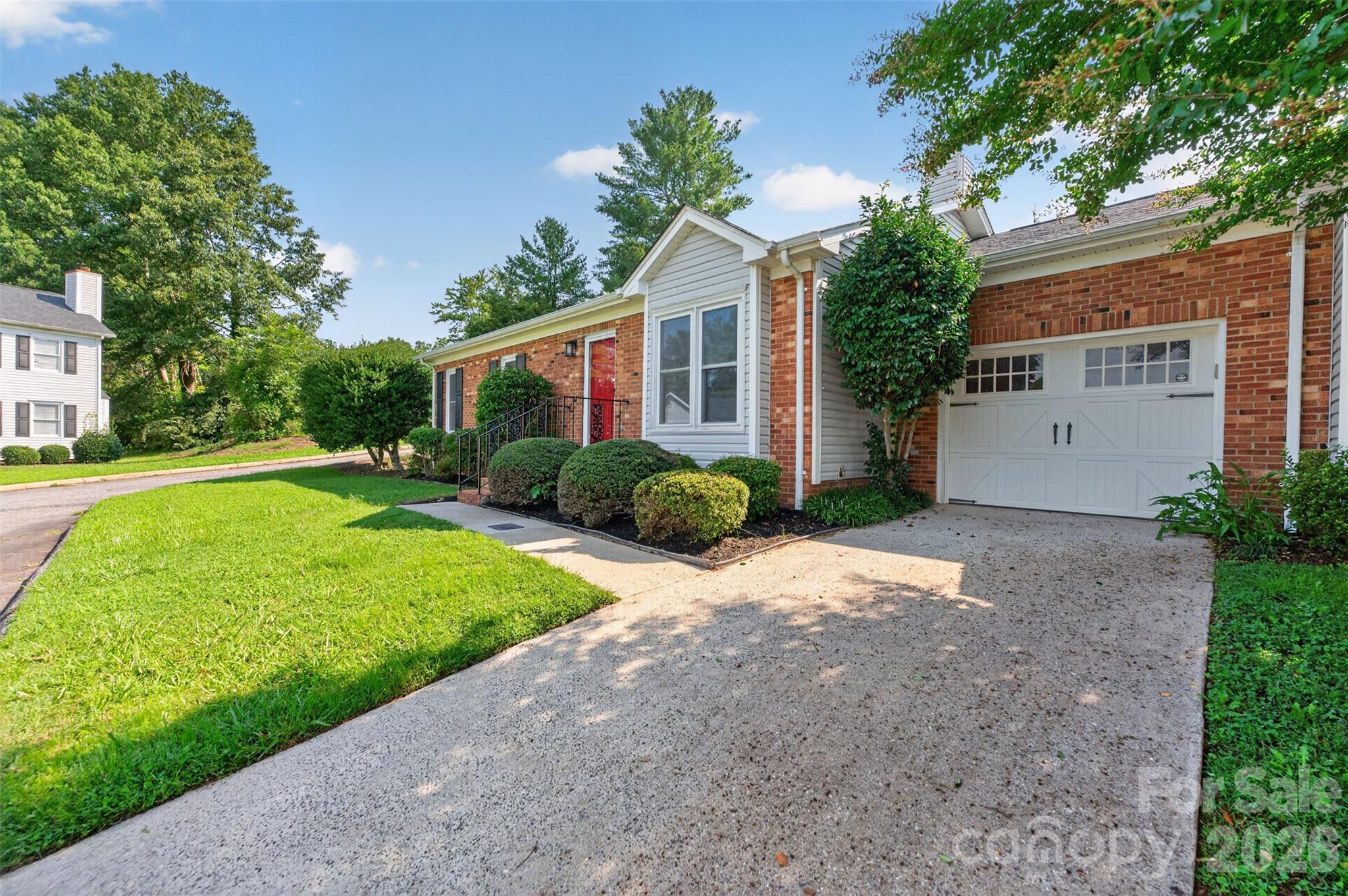 1326 Old Lenoir Road NW, Hickory, NC, 28601