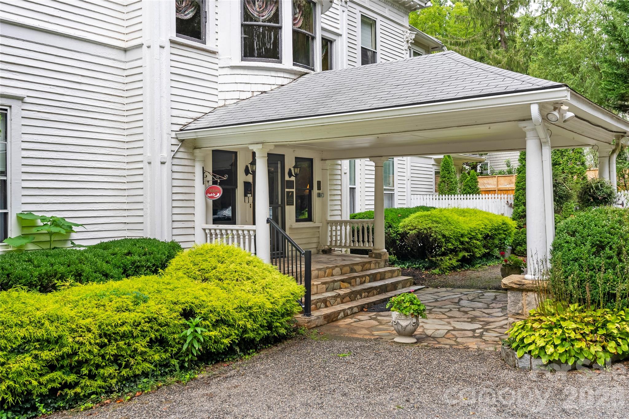 86 Edgemont Road