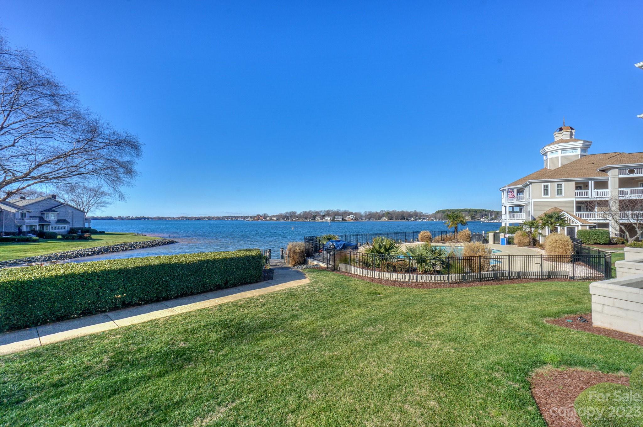 Vineyard Point - Residential