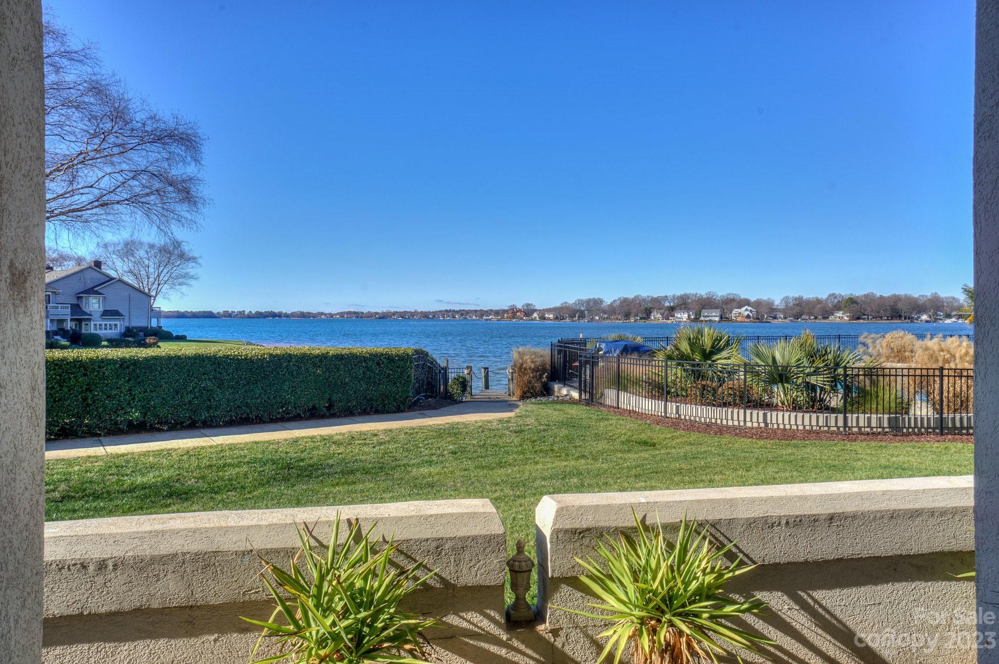 Vineyard Point - Residential