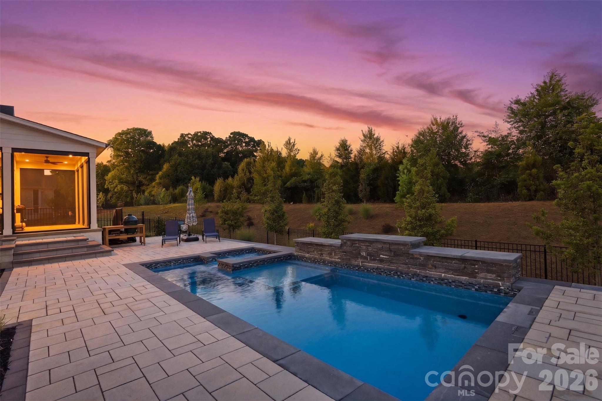 Broadmoor at Marvin - Residential