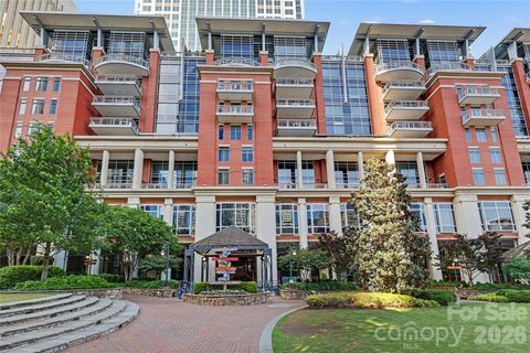 435 S Tryon Street Charlotte NC 28202