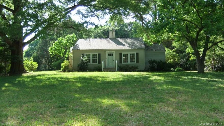 3 BR 2.5 BA, New Granite Counters in Kit, Refinished Pine Floors throughout, New Ceramic Tile in Showers, Floors in Baths & Kit/Dining, New Ceiling Fans & Light Fixtures, New Plumbing Fixtures; Fireplace with Gas Logs, Open Living/dining Area, New Stainless Kit. Appliances, Master Bath with Walk-in Shower, Jetted Tub & 2 Separate Sinks,  New Deck, Gas Heat/Central Air in 2014, Roof in 2011, on 1.31 Acres, Storage Building, Large Trees shade this Like New Home, New Harrisburg Elem, Low SC taxes