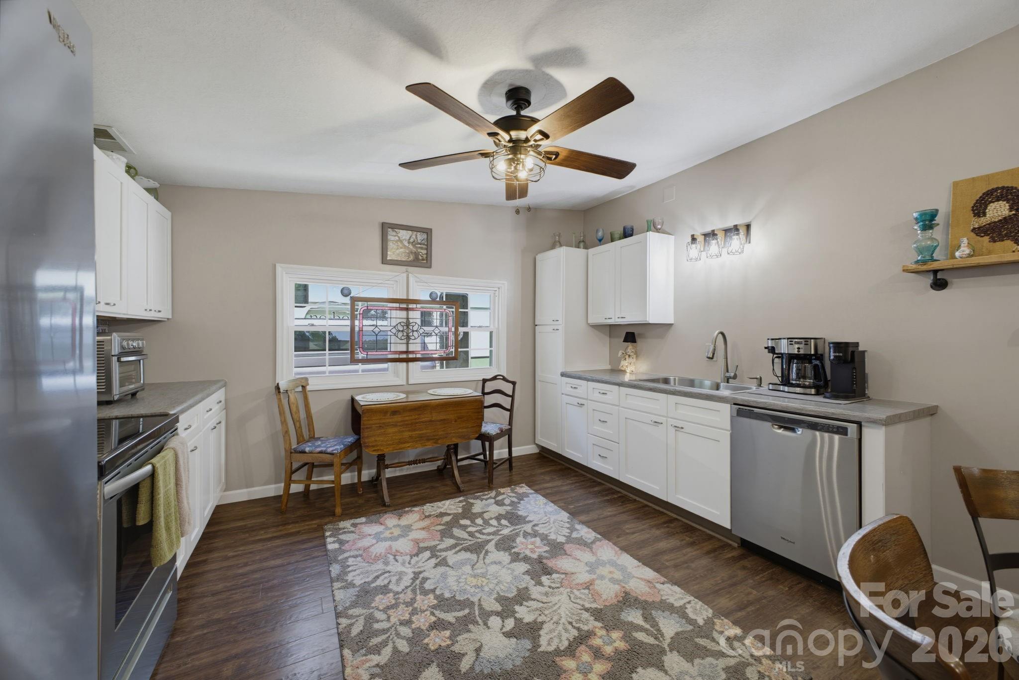 1239 W McGuinn Road