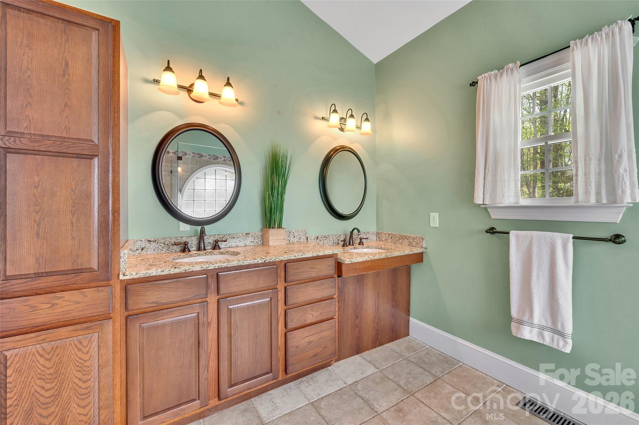 Hidden Hills - Residential