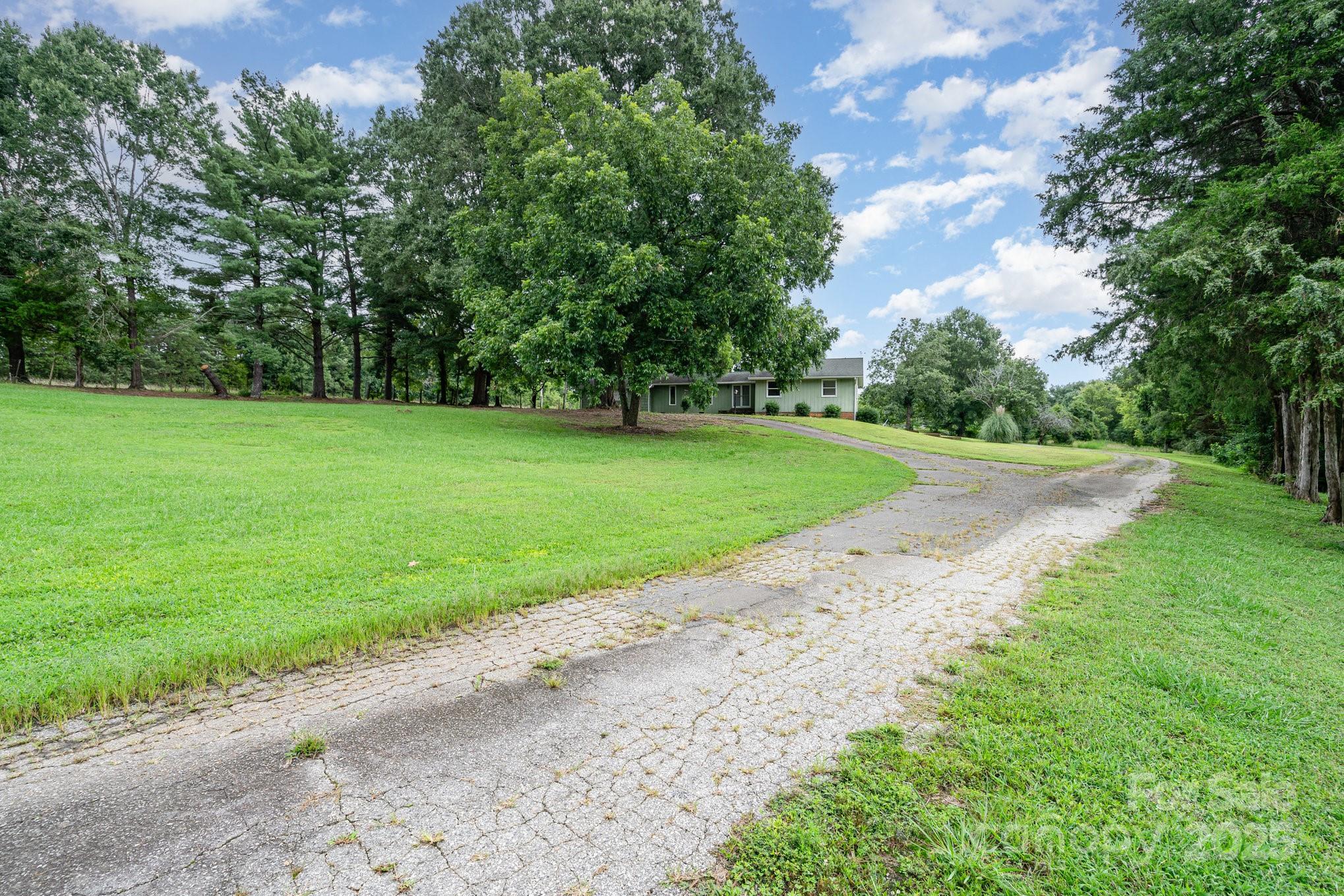 4571 Laurelwood Court