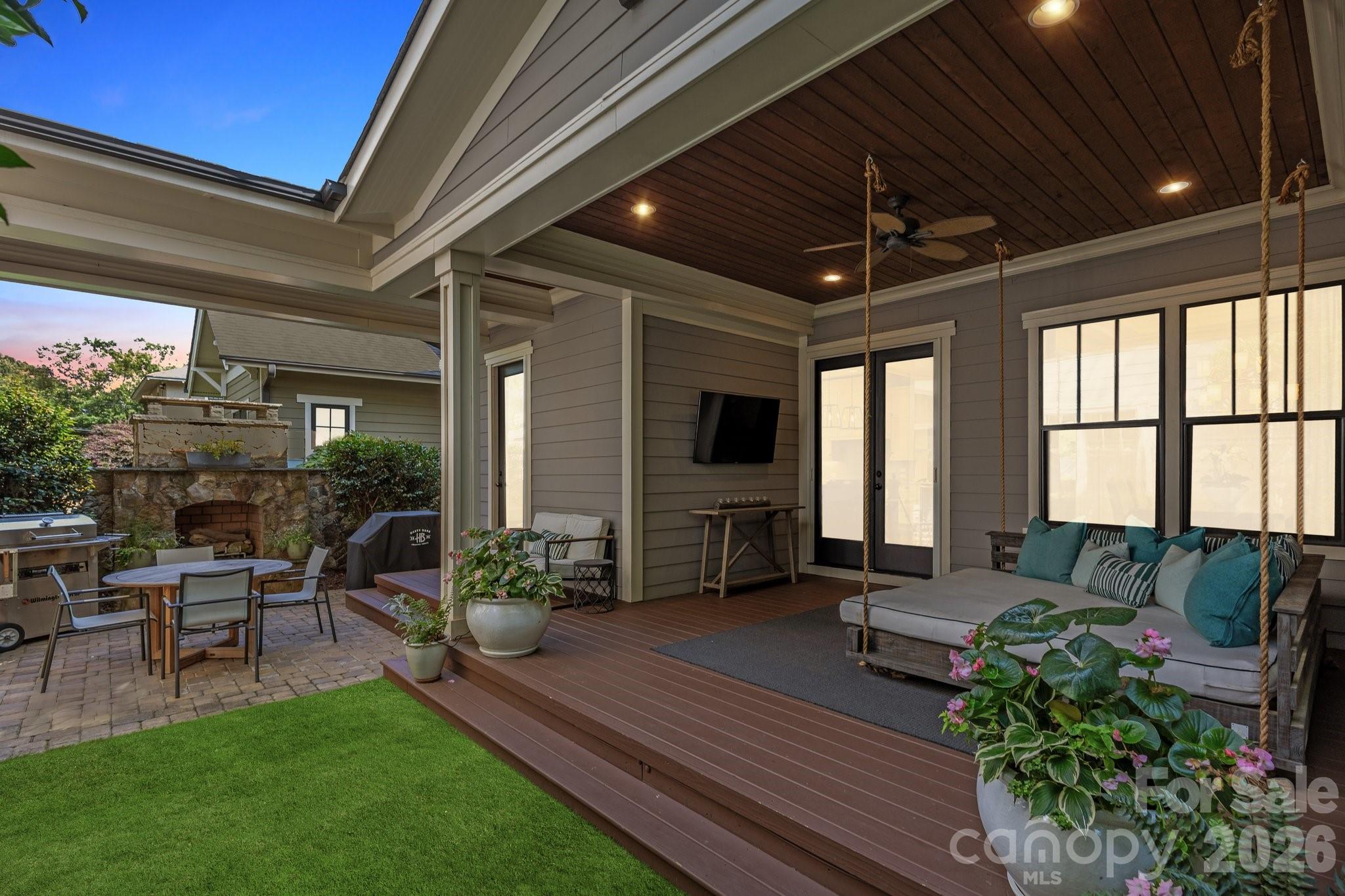 Elizabeth - Residential