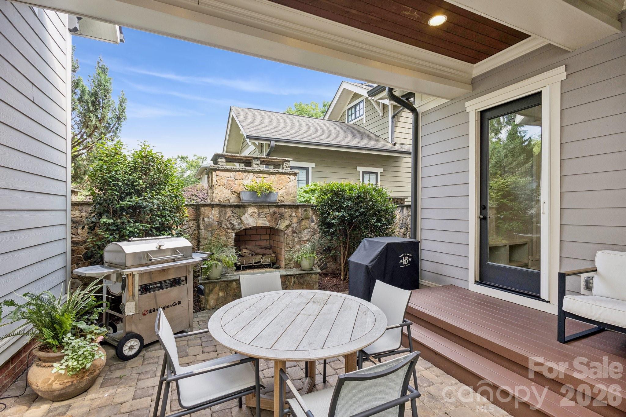 Elizabeth - Residential