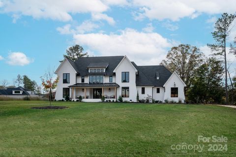 1017 Maxwell Court 5 Marvin NC 28173
