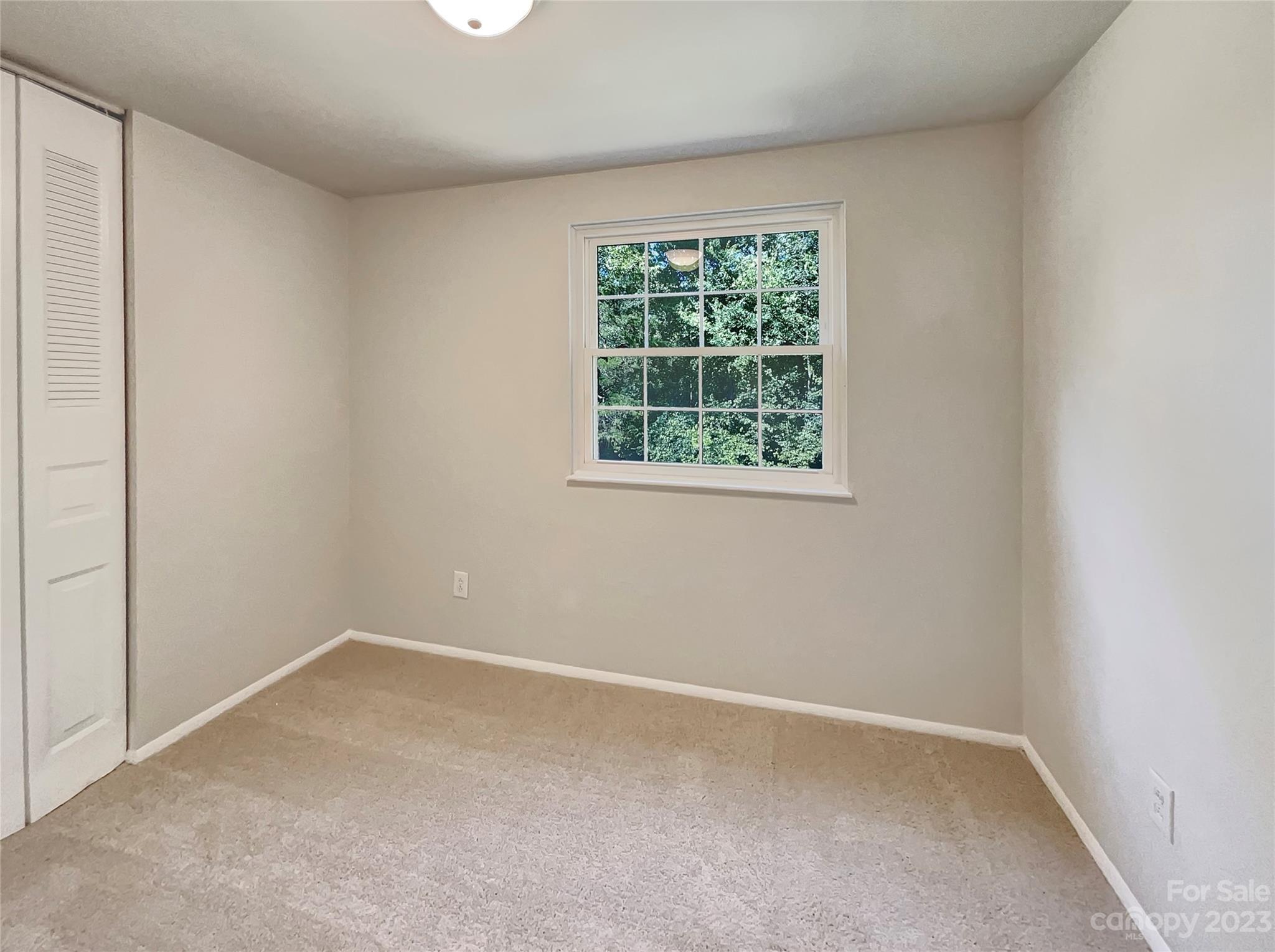 Twelve Oaks - Residential