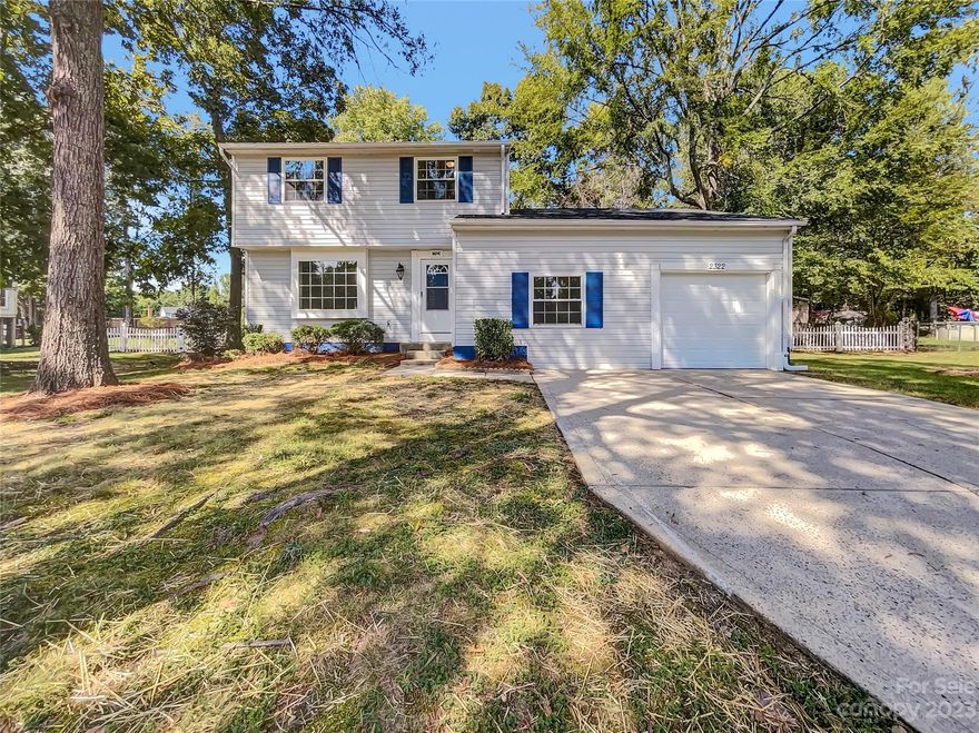 Welcome home - This 3 bedroom home in Twelve Oaks offers low maintenance flooring, spacious oversized one-car garage, great room, dining room and living room. Come see this home today!
