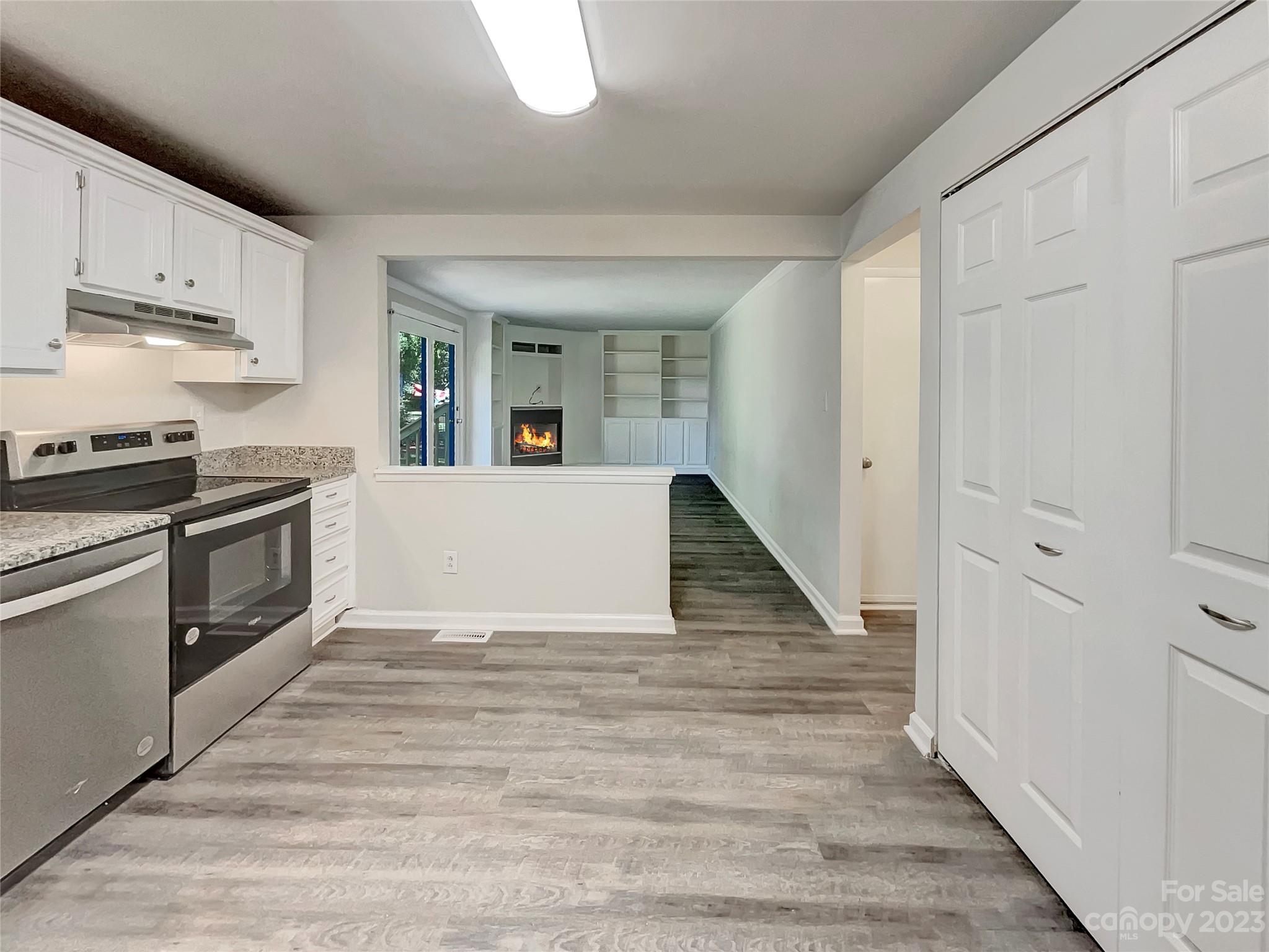 Twelve Oaks - Residential