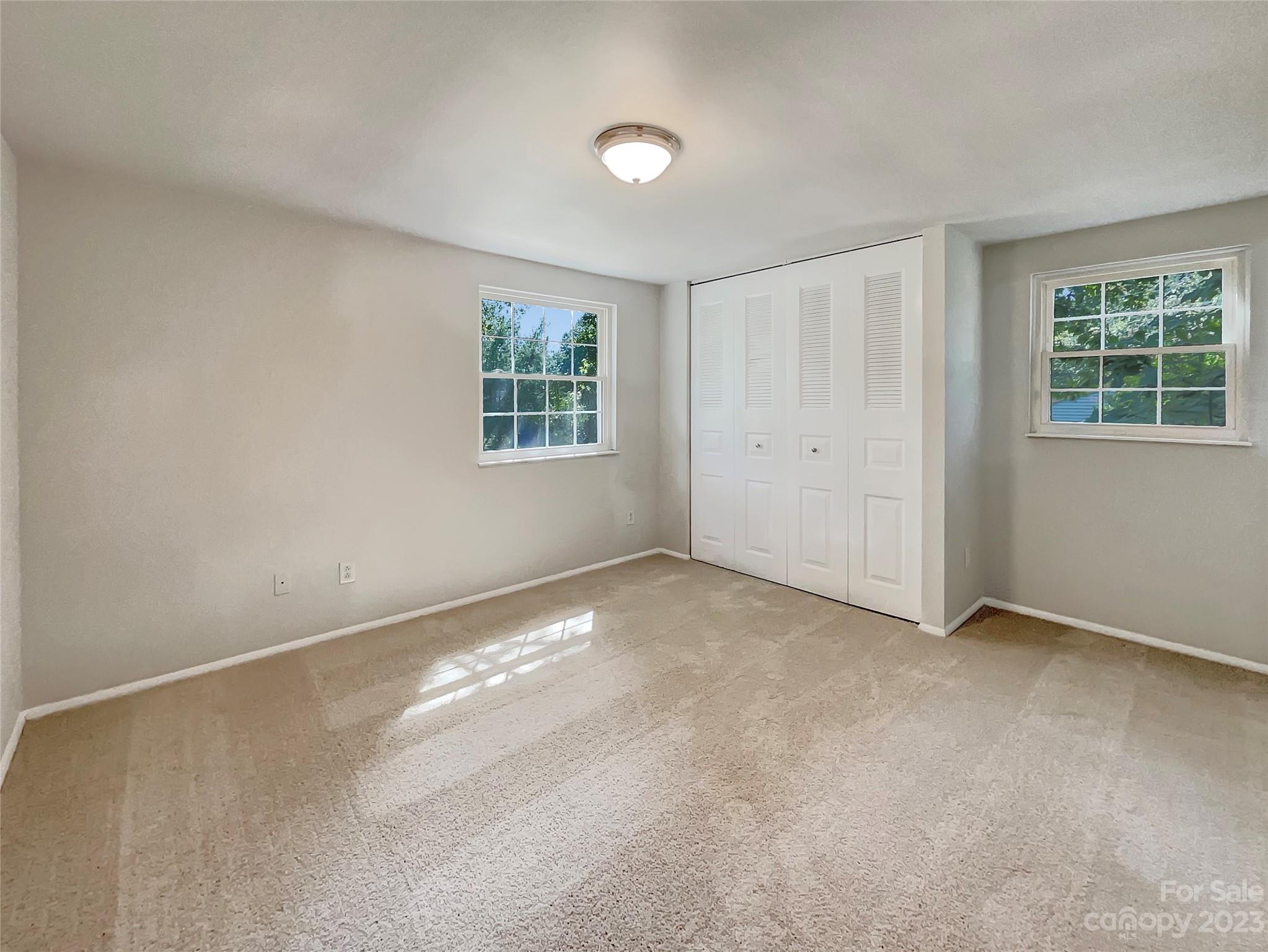 Twelve Oaks - Residential