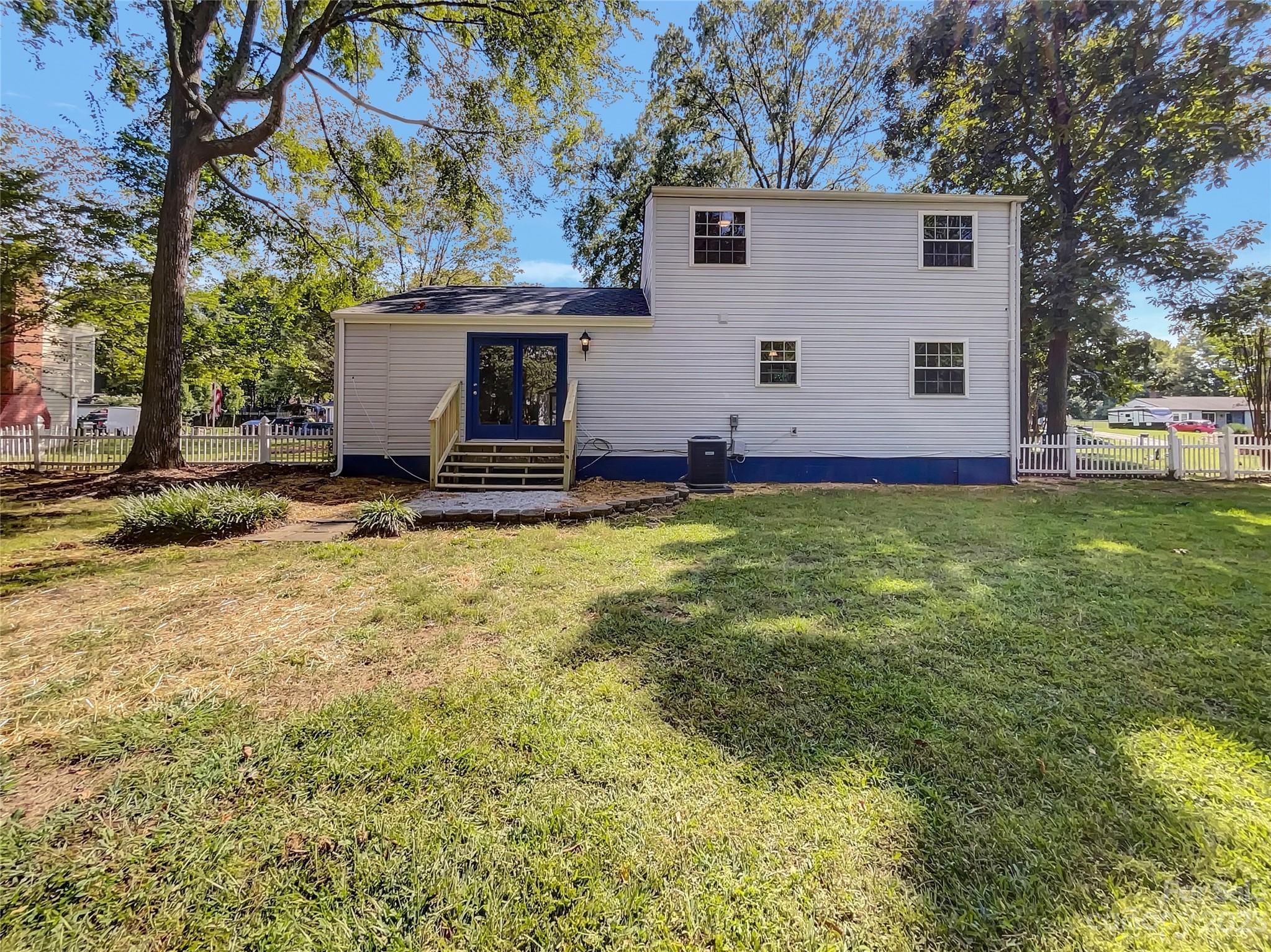 Twelve Oaks - Residential