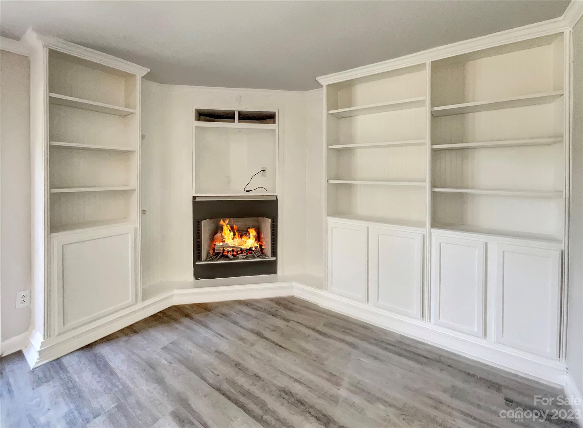 Twelve Oaks - Residential