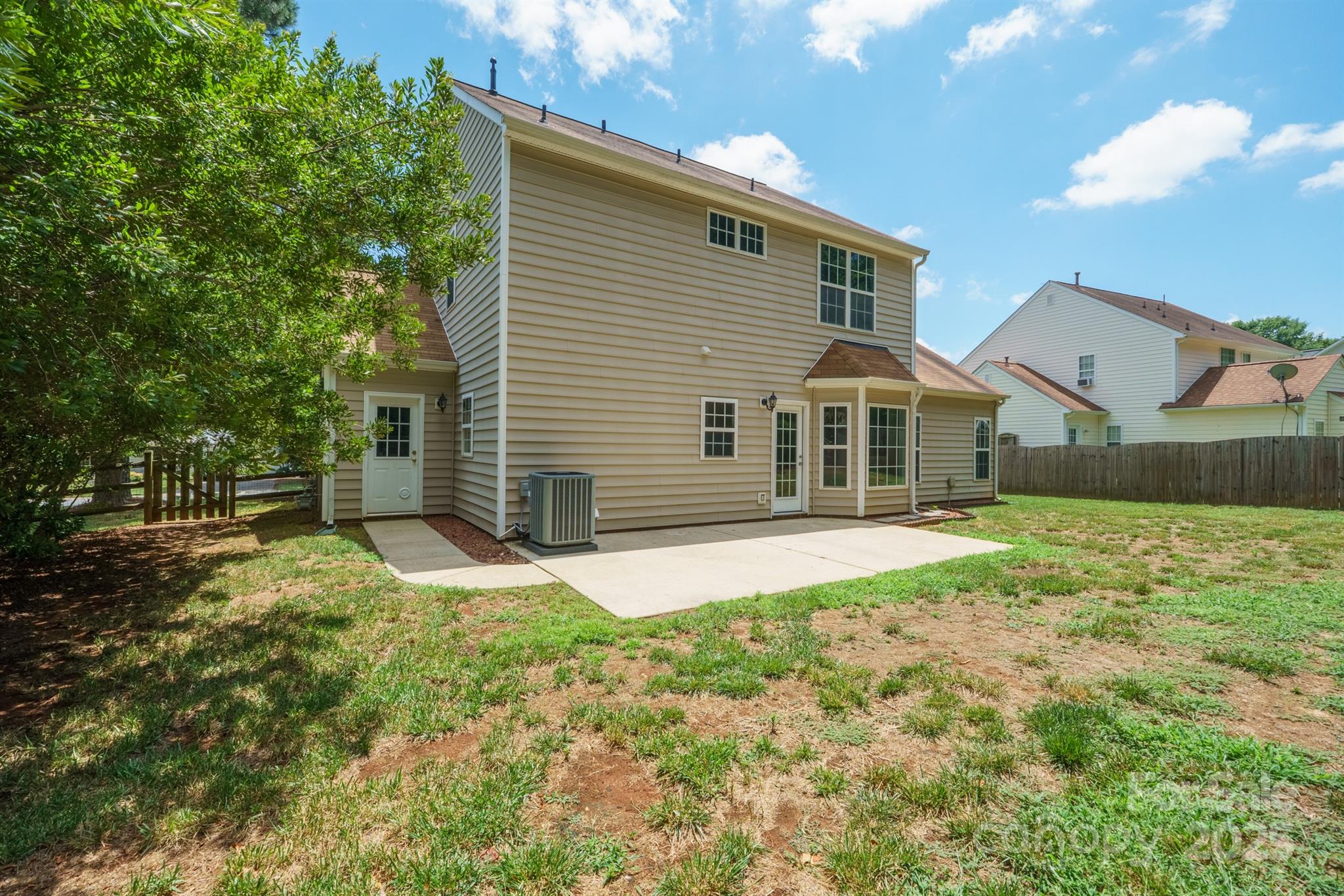 Gates at Waterside - Residential