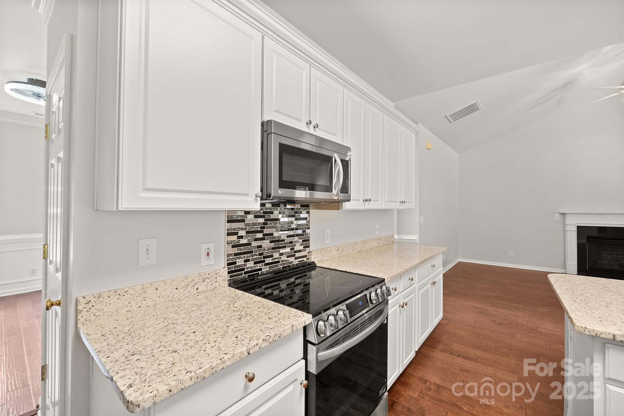 7563 Sedgebrook Drive W