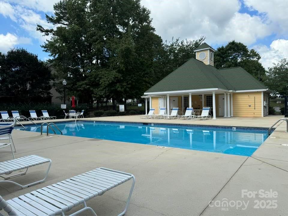 Gates at Waterside - Residential