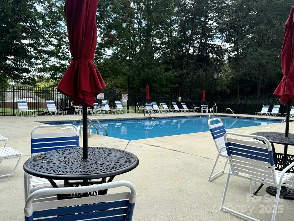 Gates at Waterside - Residential