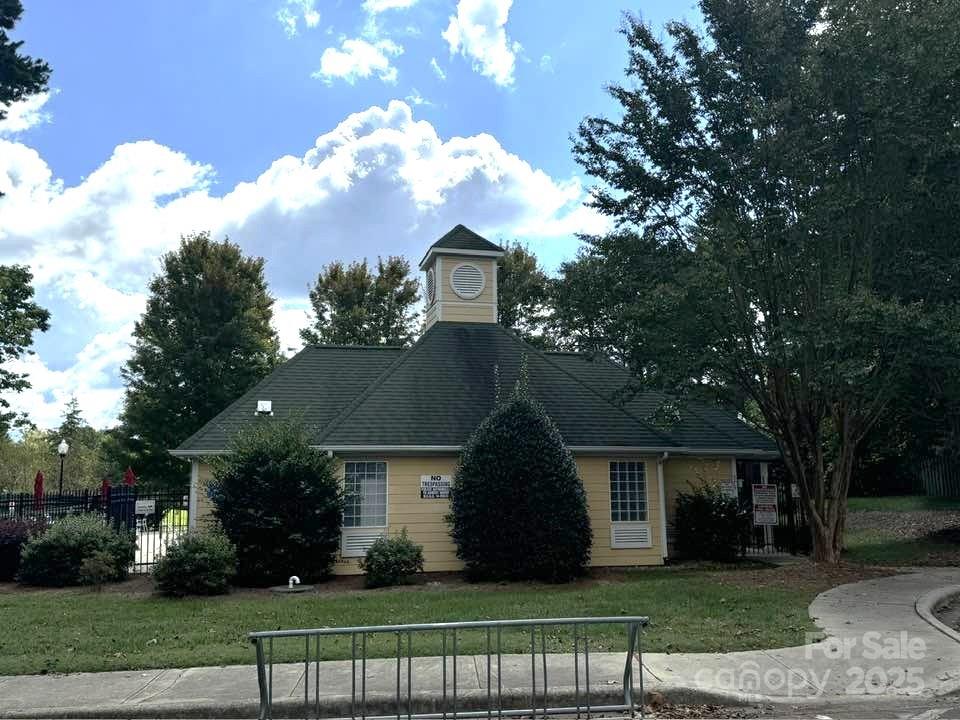 Gates at Waterside - Residential
