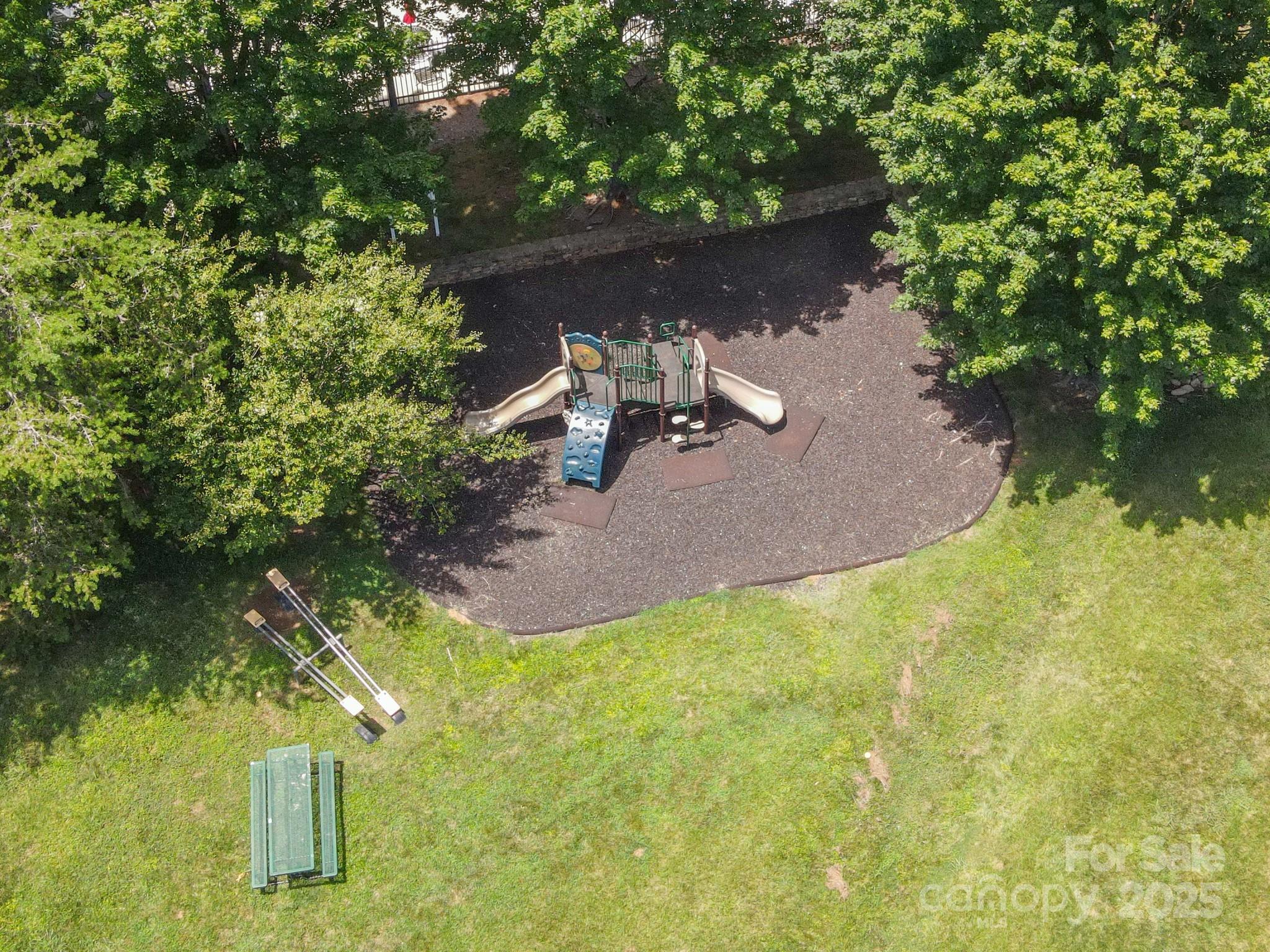 Gates at Waterside - Residential