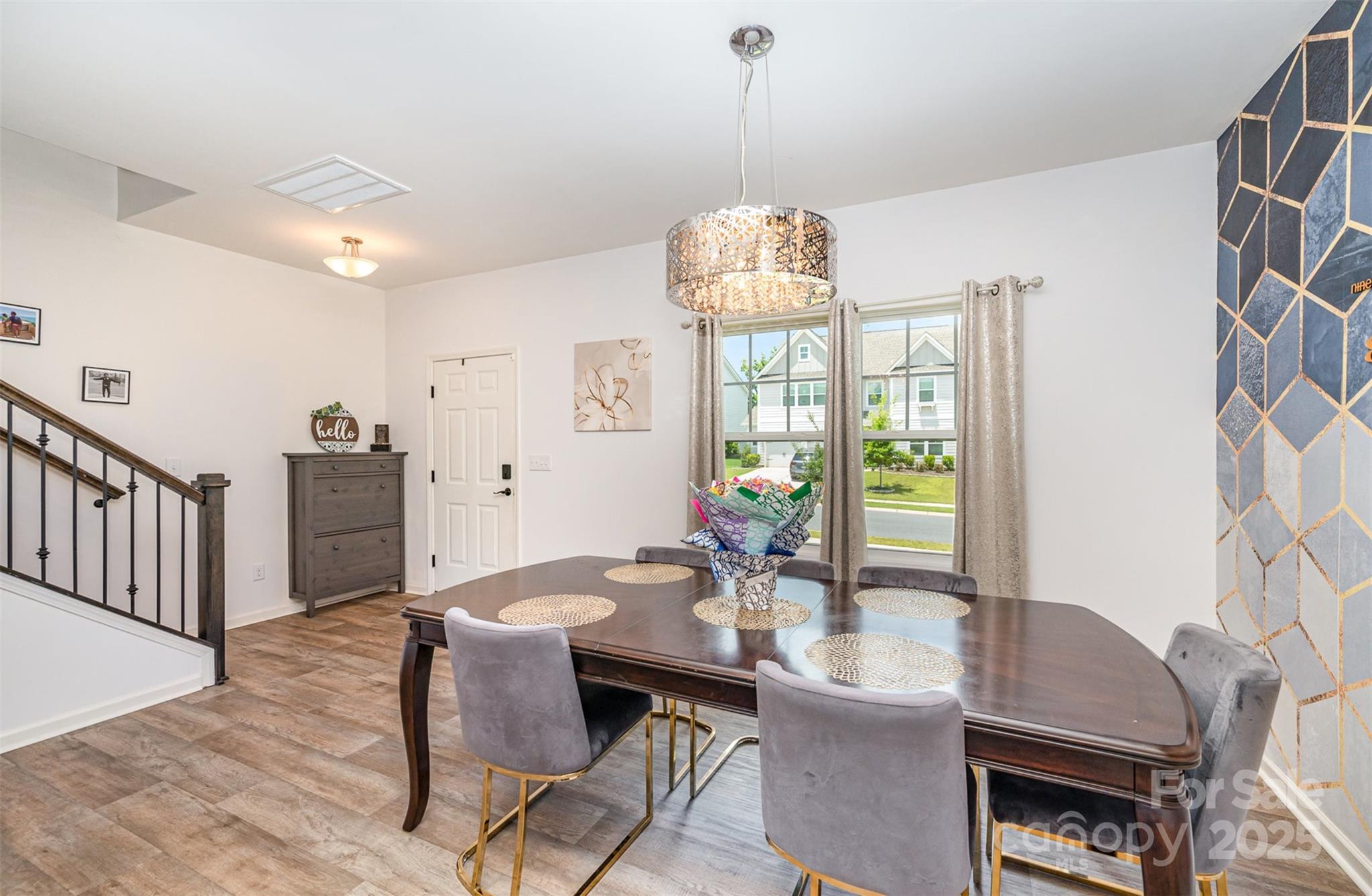 1554 Whitman Court