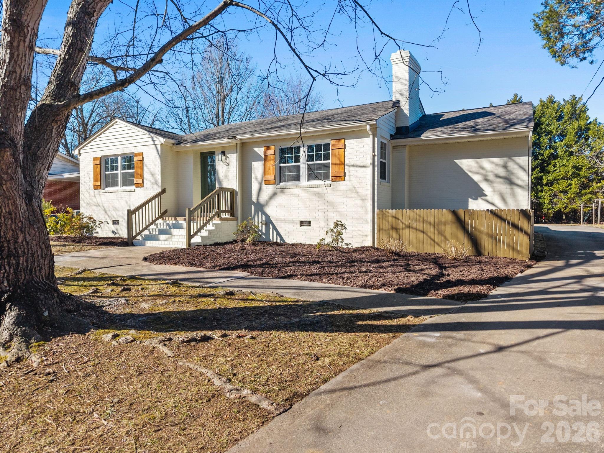 1950 Rosemont Street