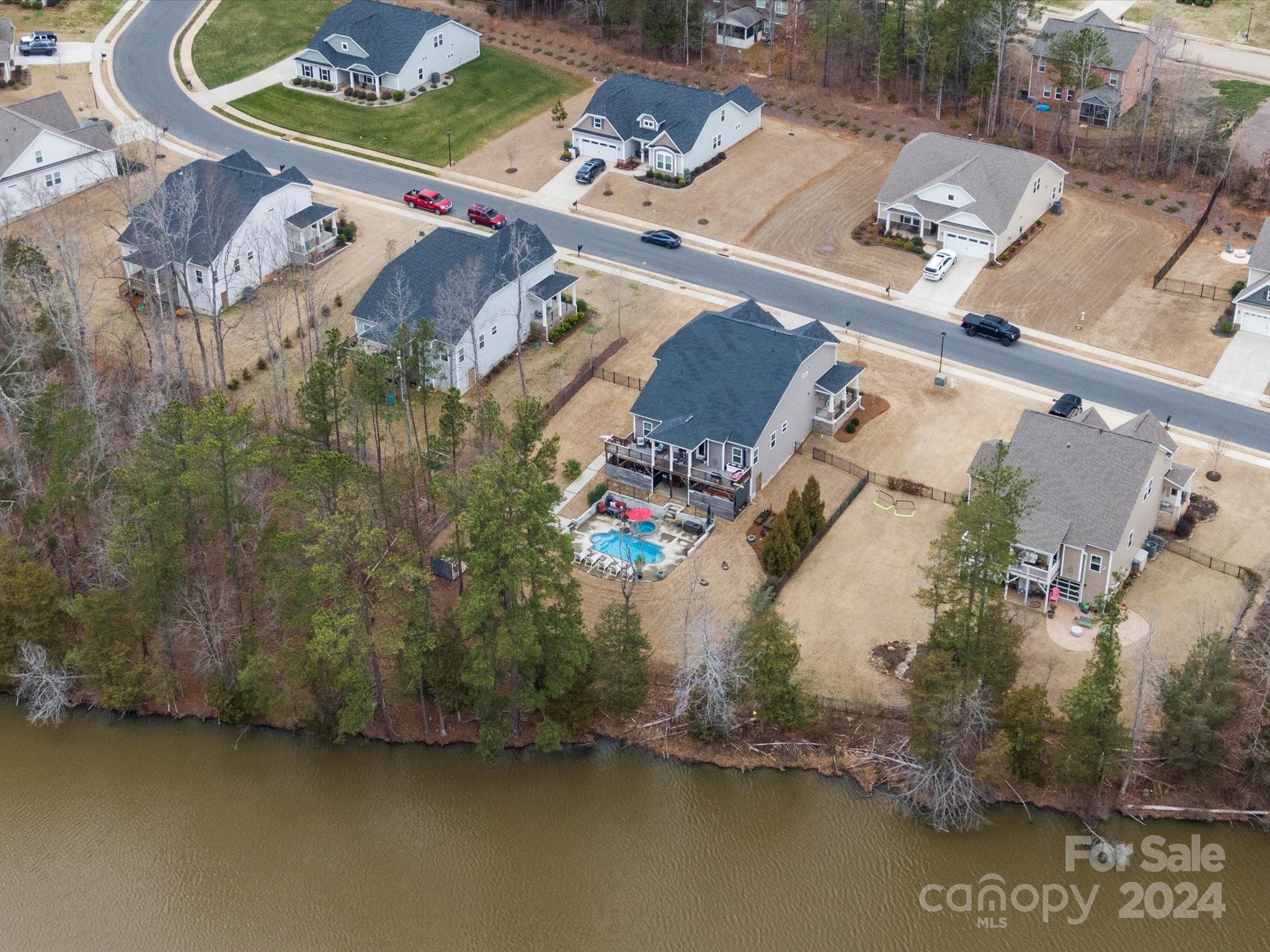 Stoneridge Lakes - Residential