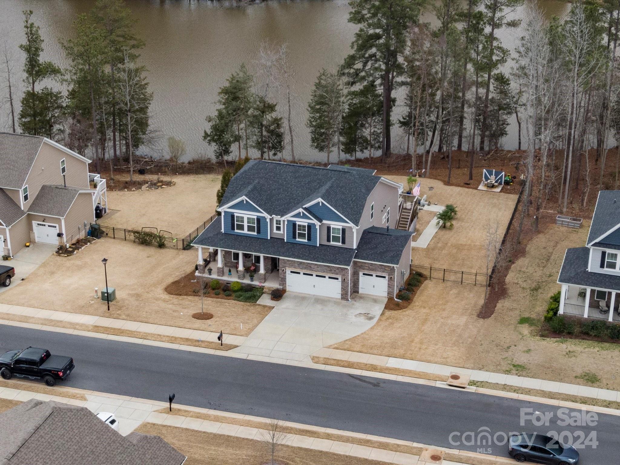 Stoneridge Lakes - Residential