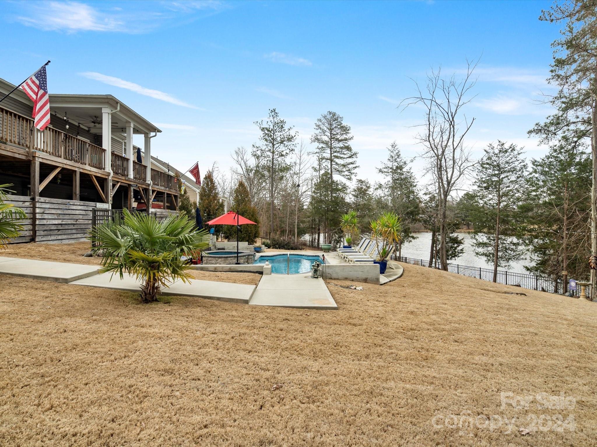 Stoneridge Lakes - Residential