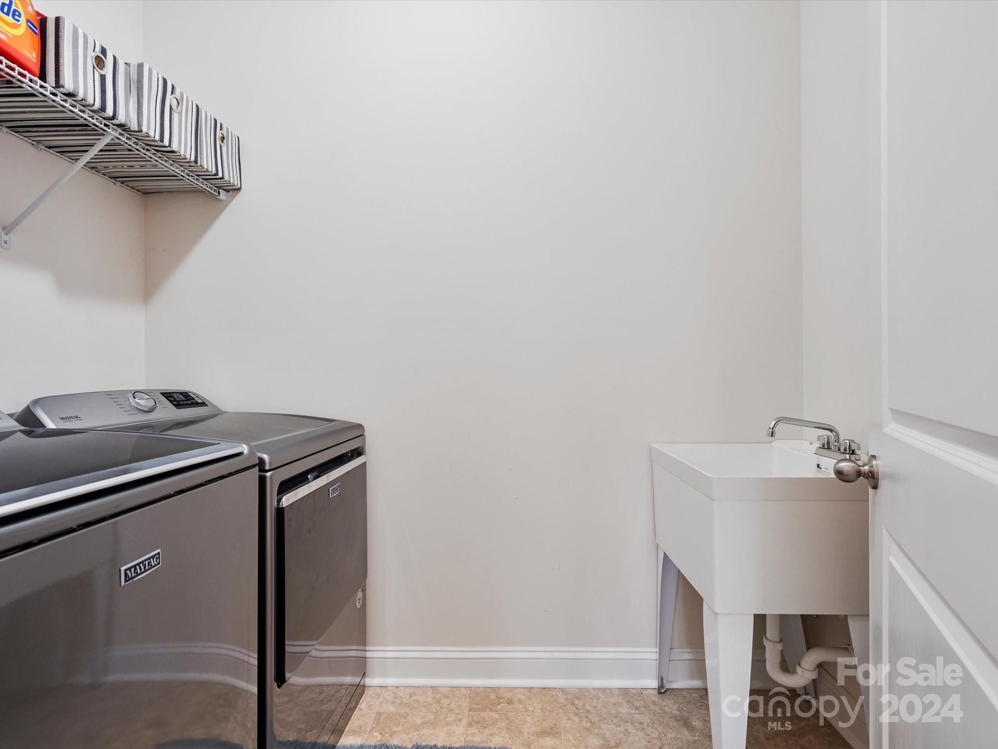 Stoneridge Lakes - Residential