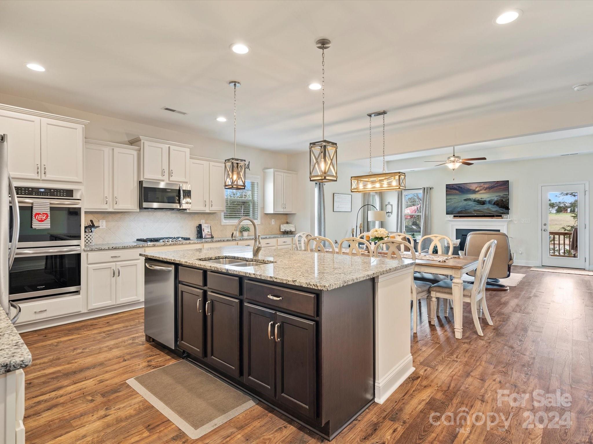 Stoneridge Lakes - Residential