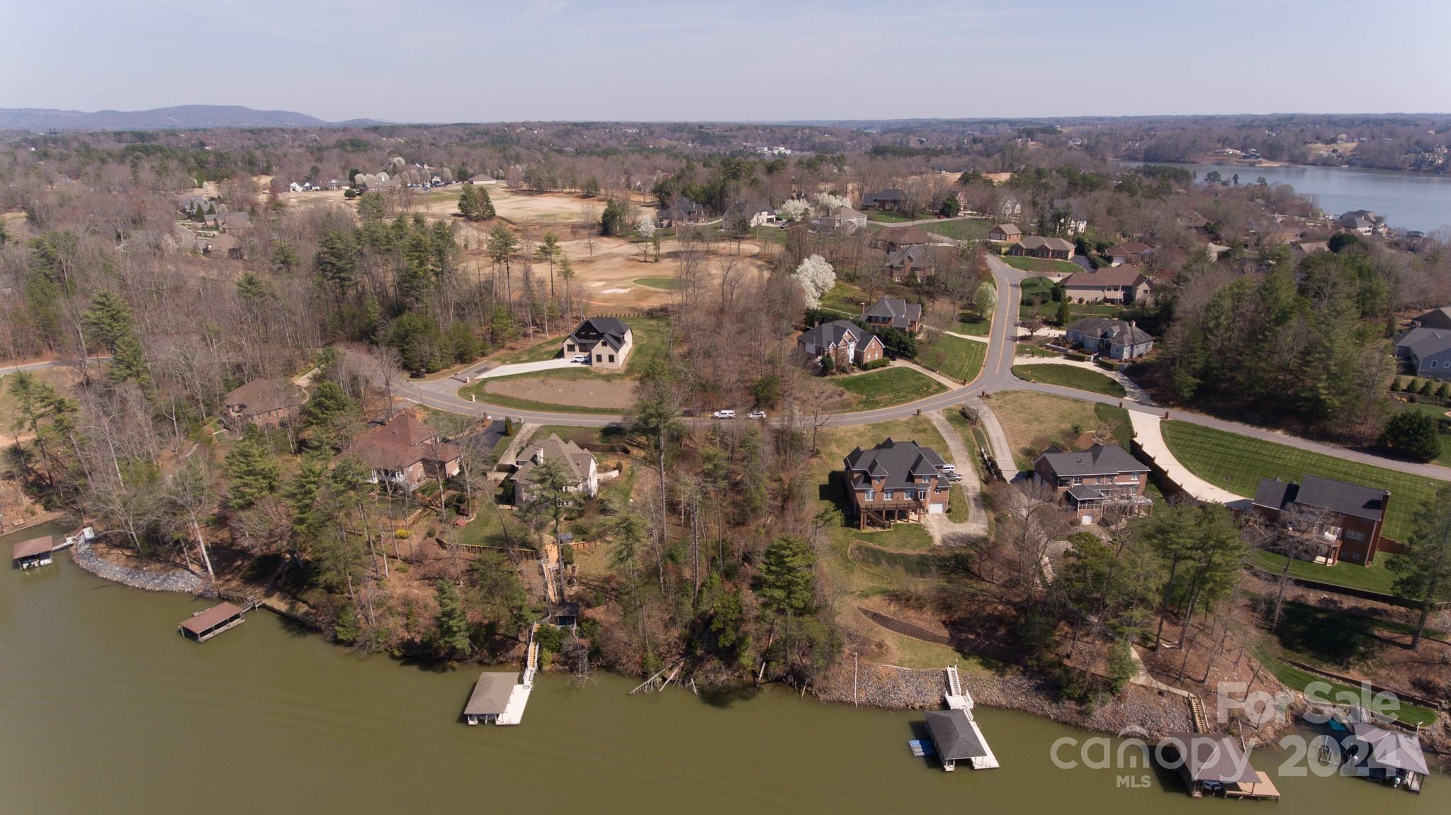 Olivers Landing - Land