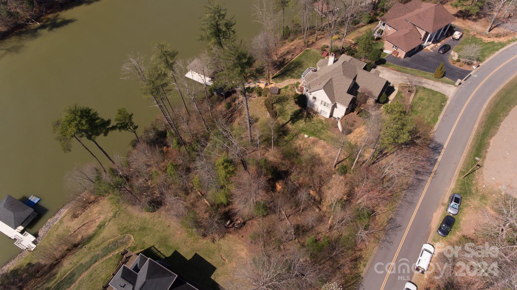 Olivers Landing - Land