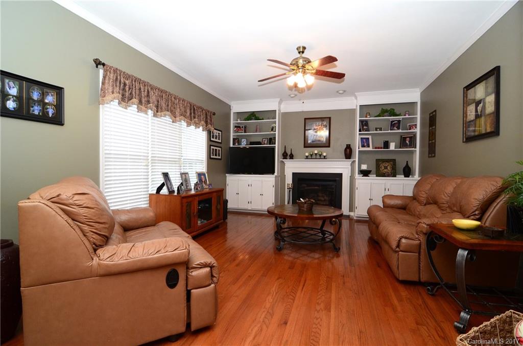 Autumn Cove At Lake Wylie - Residential