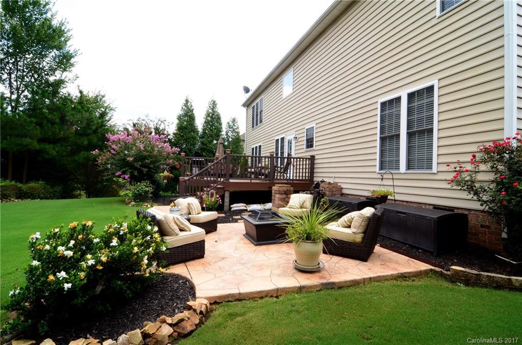 Autumn Cove At Lake Wylie - Residential