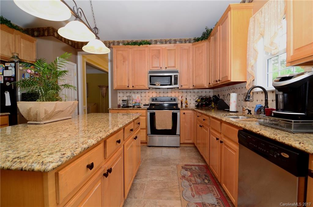 Autumn Cove At Lake Wylie - Residential