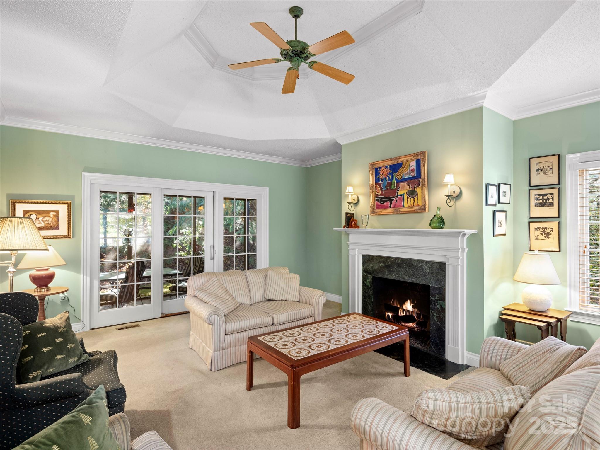 40 Tiverton Lane
