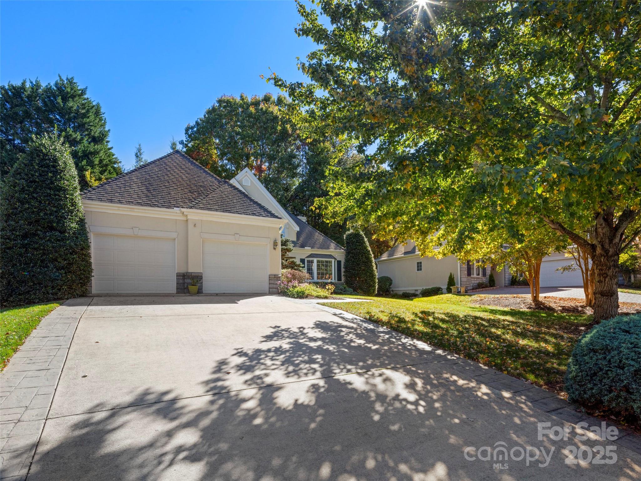 40 Tiverton Lane