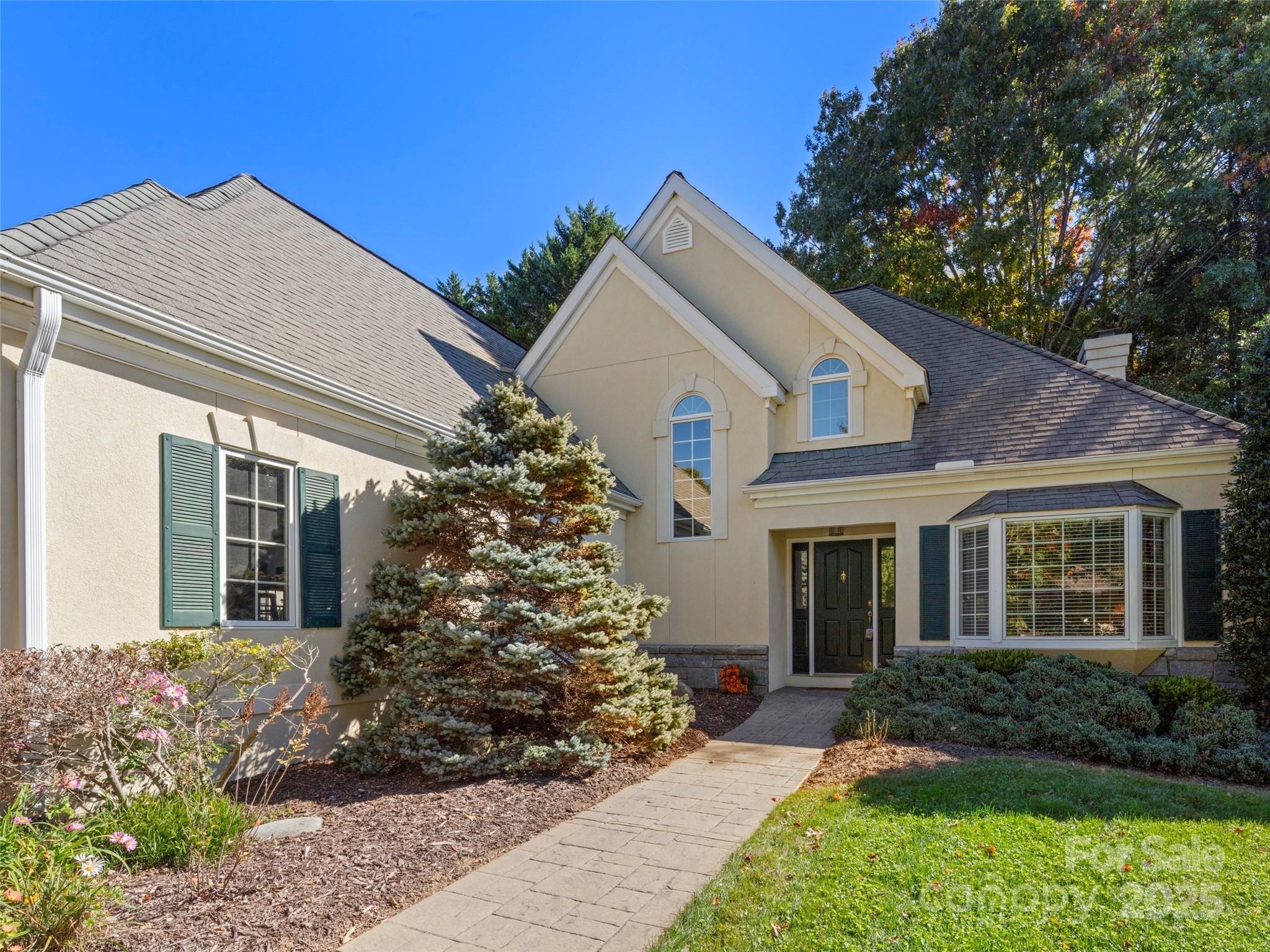 40 Tiverton Lane