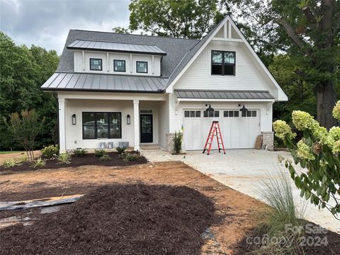 A home in Mount Pleasant